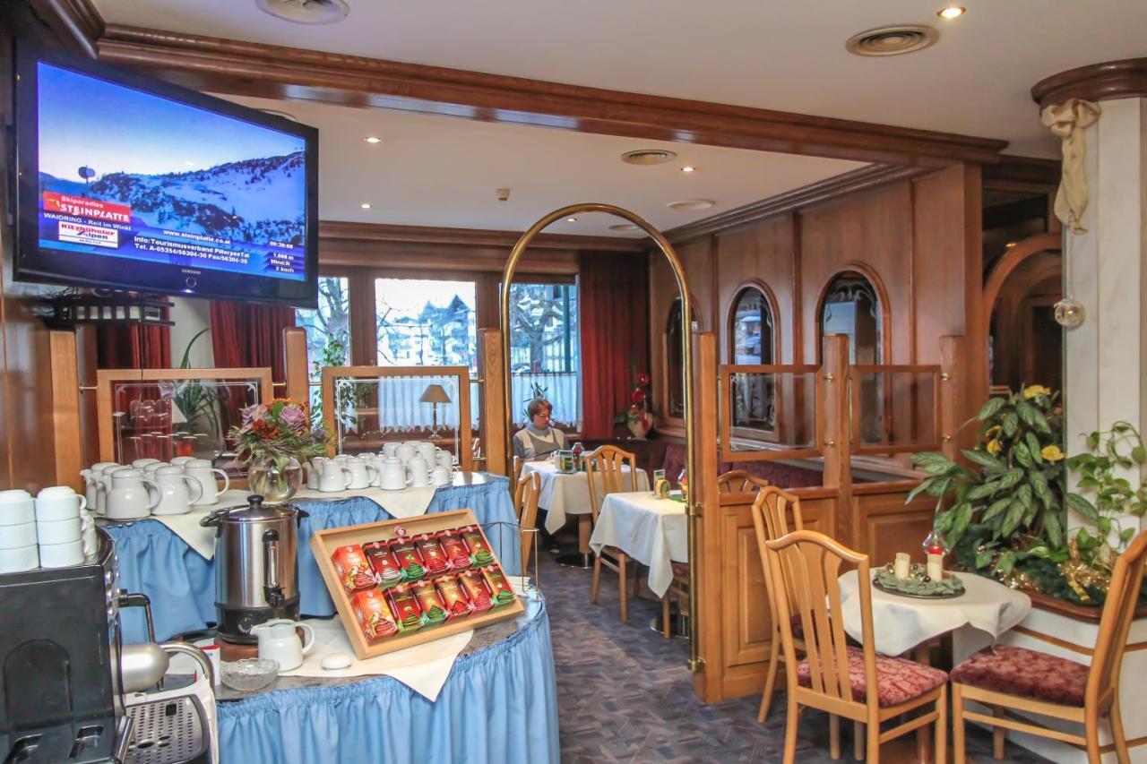 Hotel Tiroler Adler - Bed And Breakfast Waidring Exterior foto